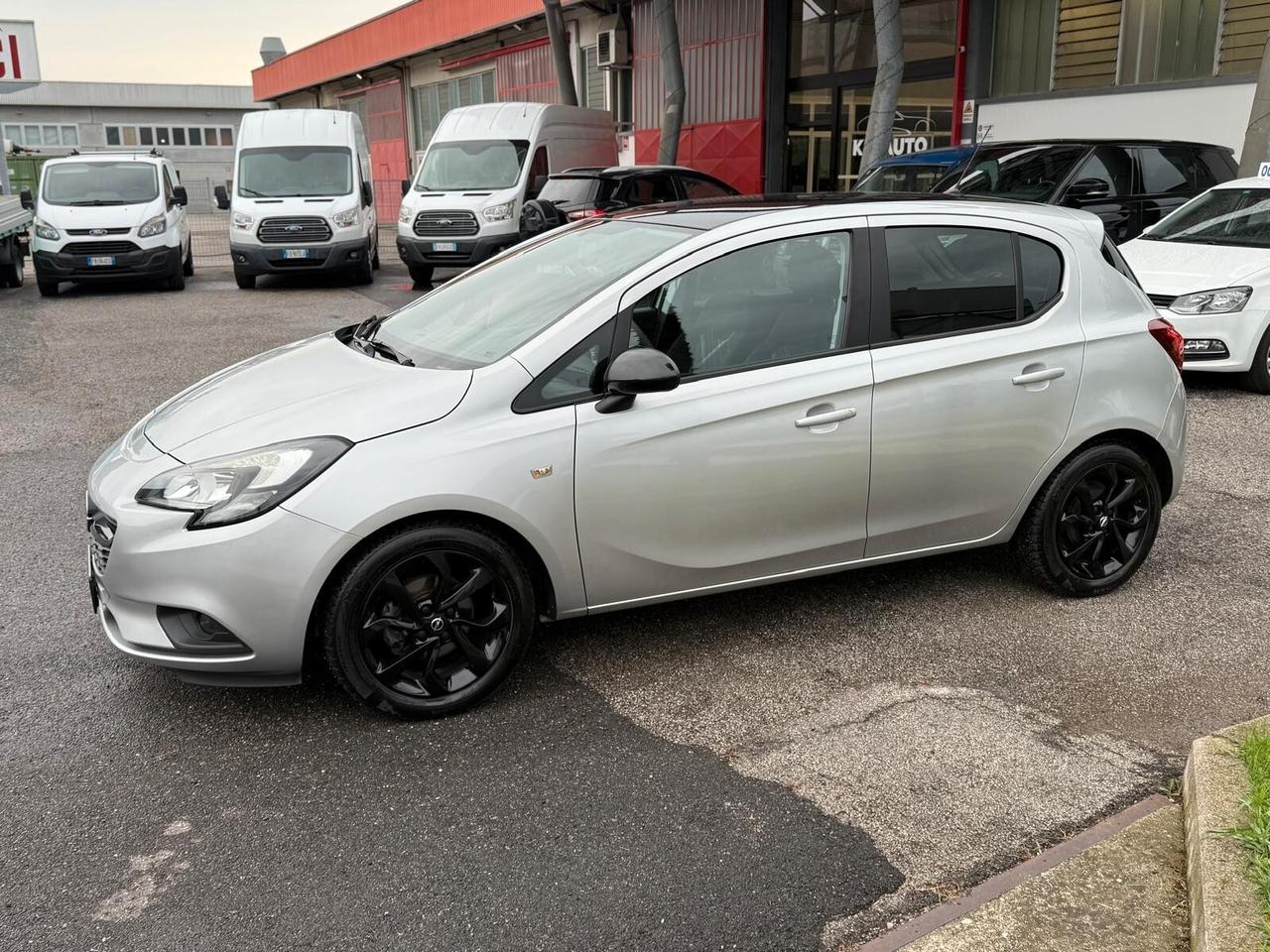 Opel Corsa 1.2 5 porte b-Color ok neopatentati