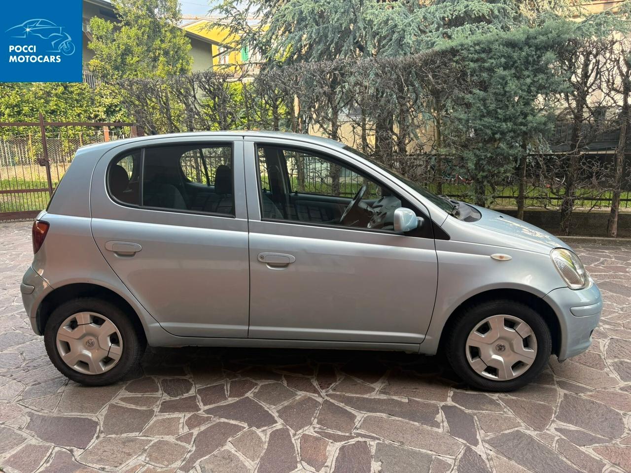 Toyota Yaris 1.0i 16V cat 5 porte Sol