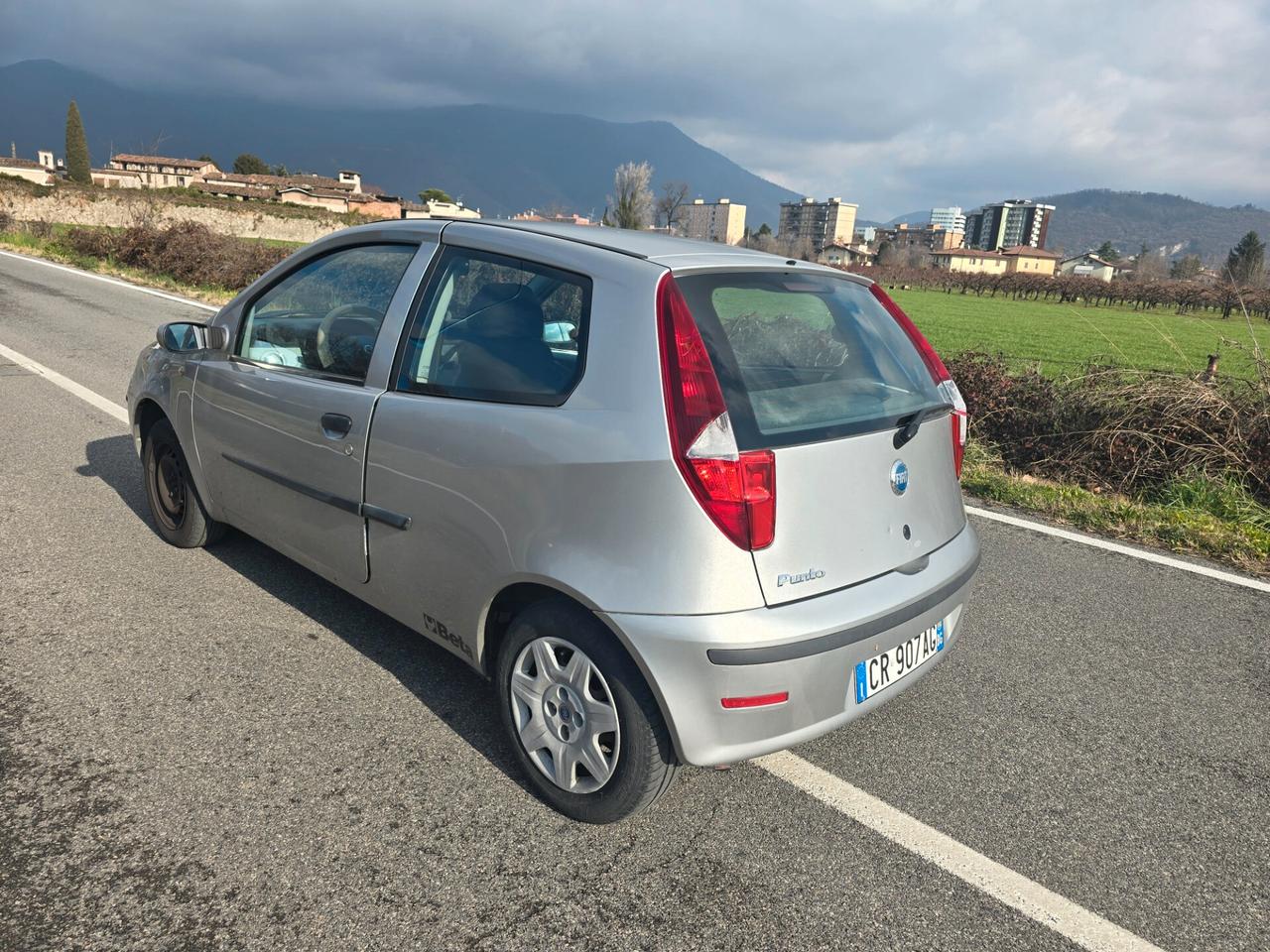 FIAT PUNTO 1.2 75CV "OK PER NEOPATENTATI"