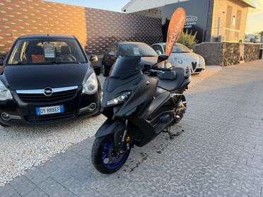 Yamaha TMAX 560