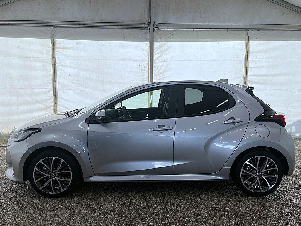 Toyota Yaris 1.5 Hybrid 130 Lounge E-CVT