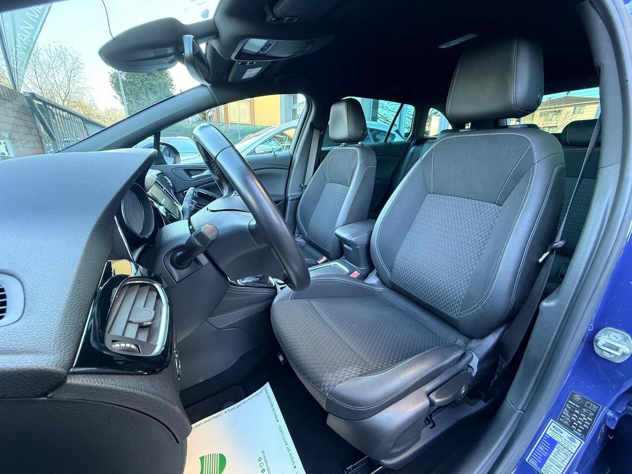 Opel Astra 1.6 CDTi 136CV . Sports Tourer Innovation