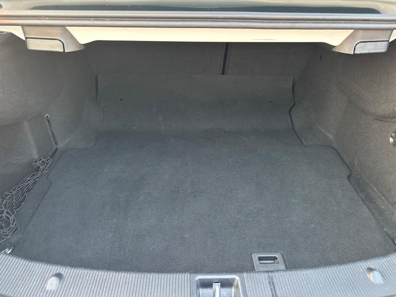 Mercedes Classe E AUT. 2.2 170CV Sport DA VETRINA