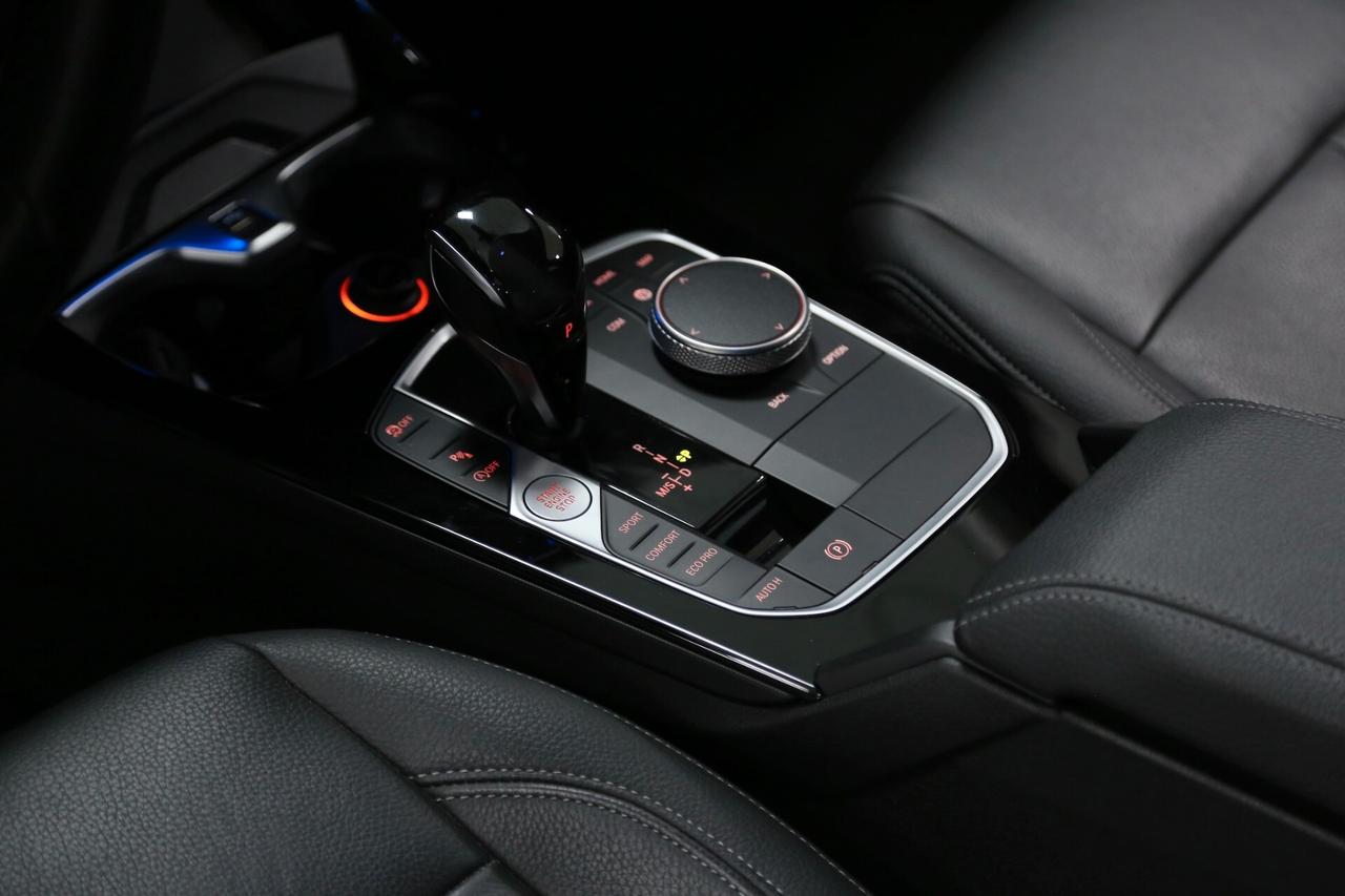 BMW 118d Luxury auto