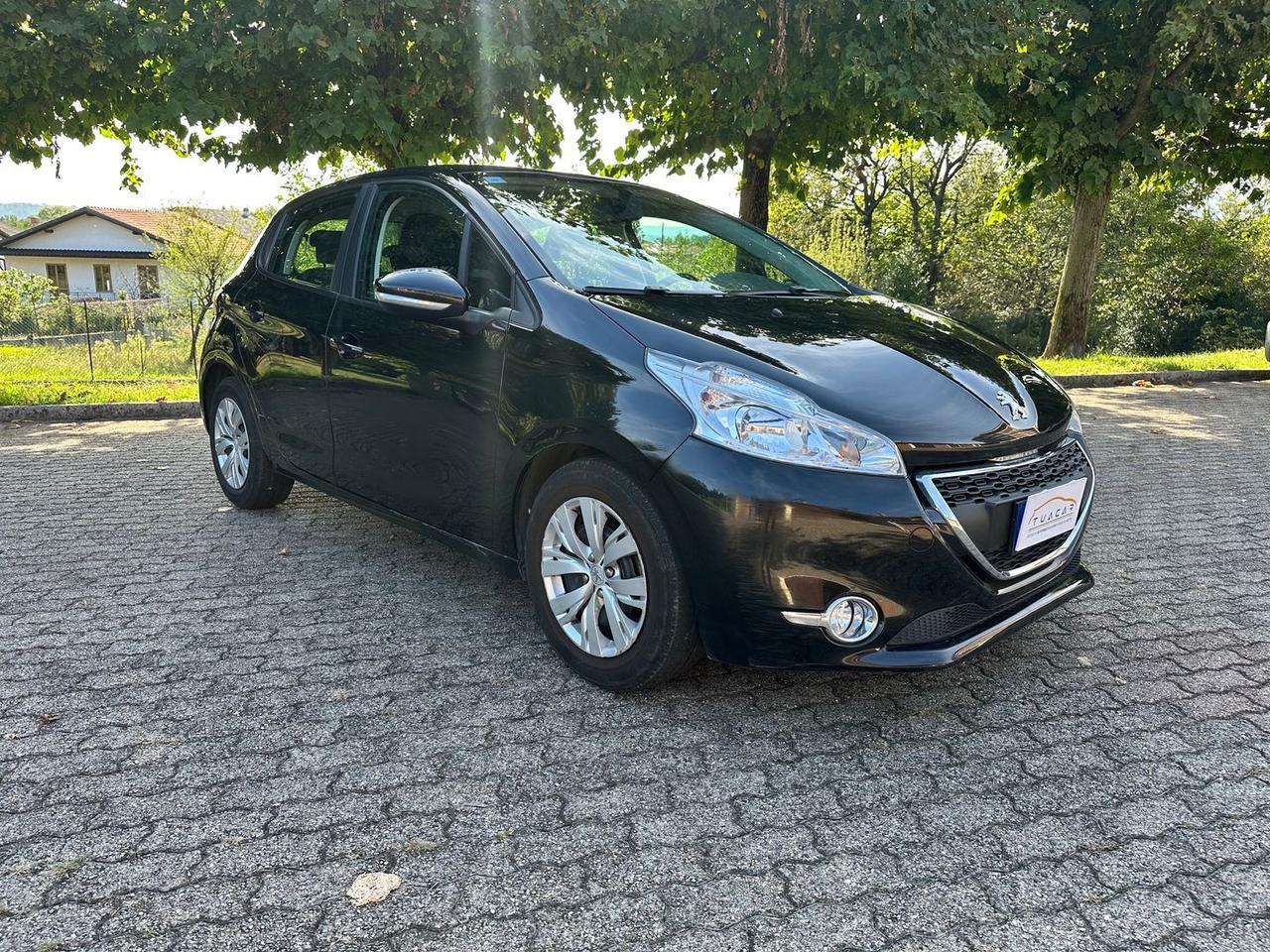 Peugeot 208 Allure 1.4 95 VTI #6873