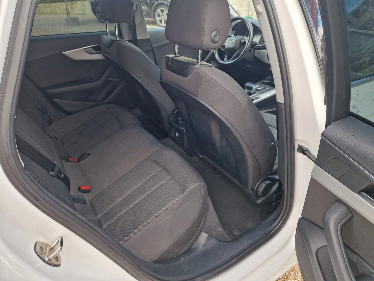 Audi A4 Avant 35 TDI S tronic Business