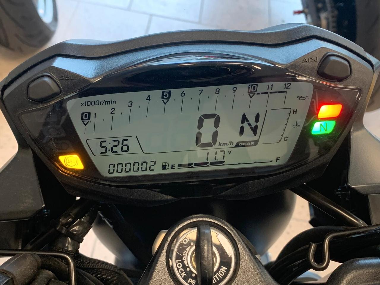Suzuki SV650 km 0 Unicop. Garanzia ufficiale
