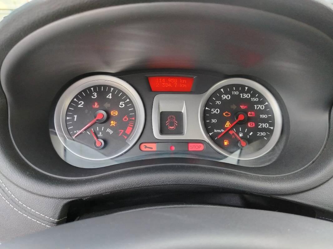 Renault Clio 1.2 16v Live! 5p