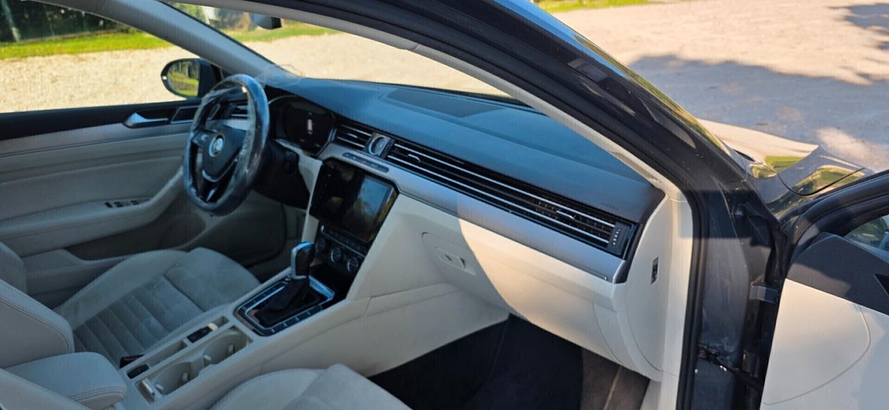 Passat 2.0 TDI 190 CV 4MOTION Executive IVA ESPOSTA