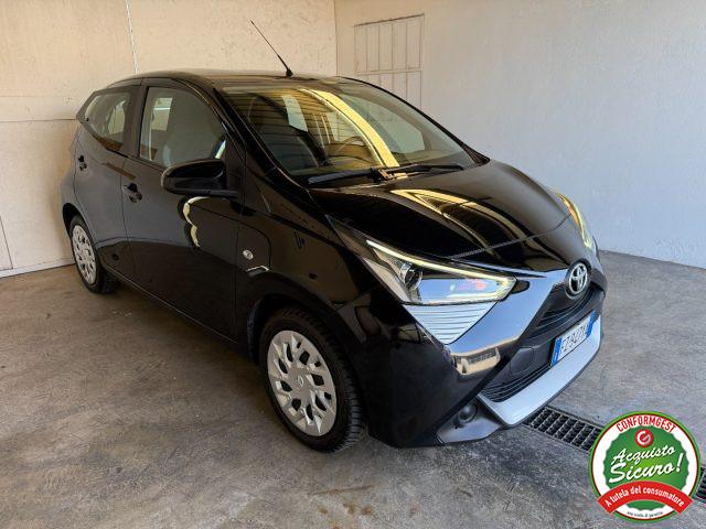 TOYOTA Aygo Connect 1.0 VVT-i 72 CV x-play PREZZO REALE