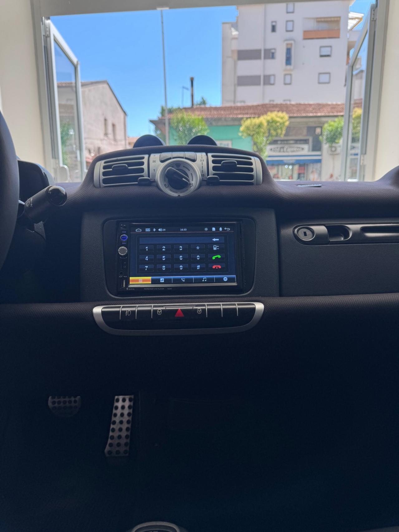 Smart ForTwo 1000 75 kW cabrio BRABUS