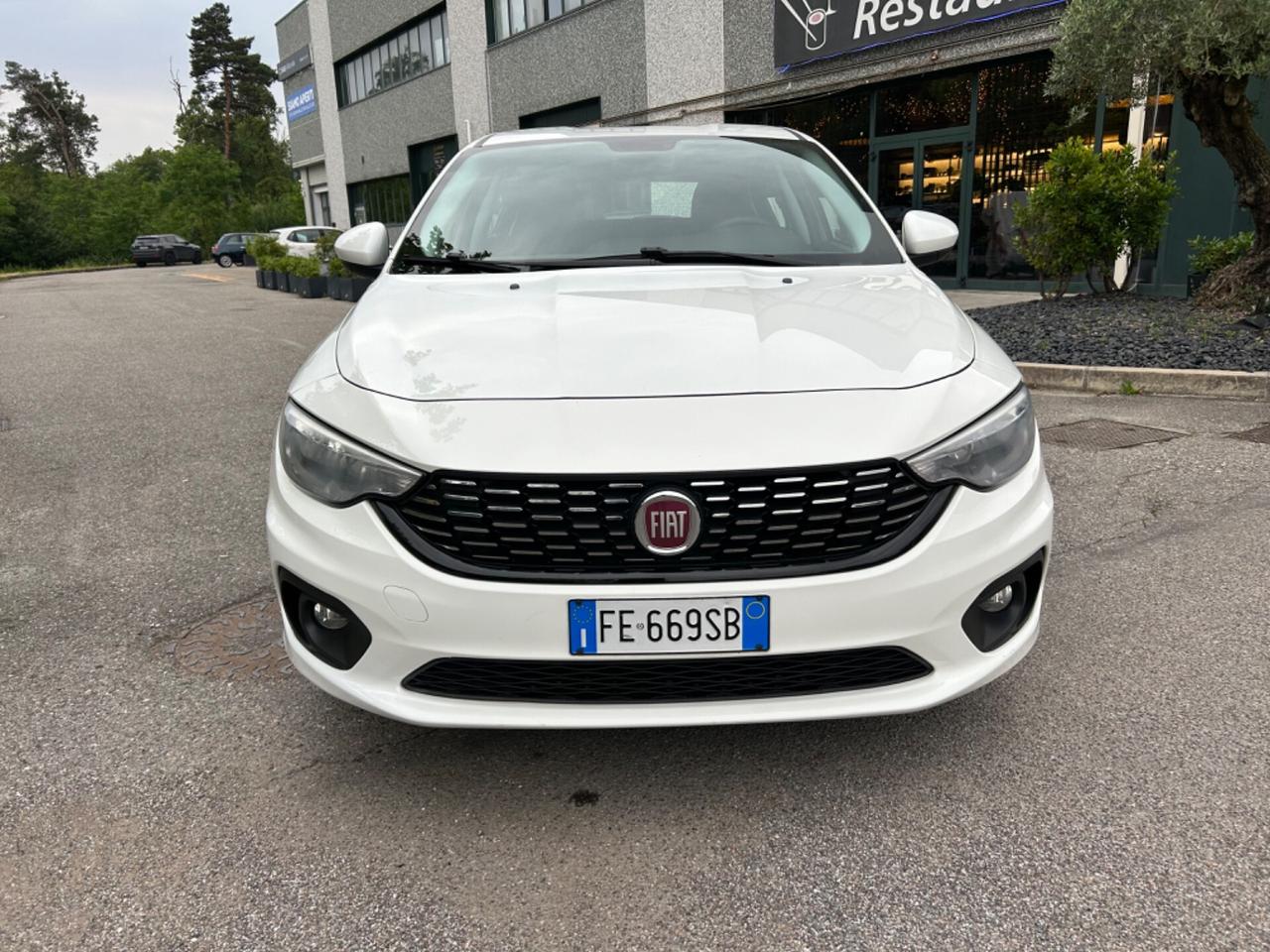 Fiat Tipo 1.4 5 porte Easy*solo 79000 KM *Neo patentati *