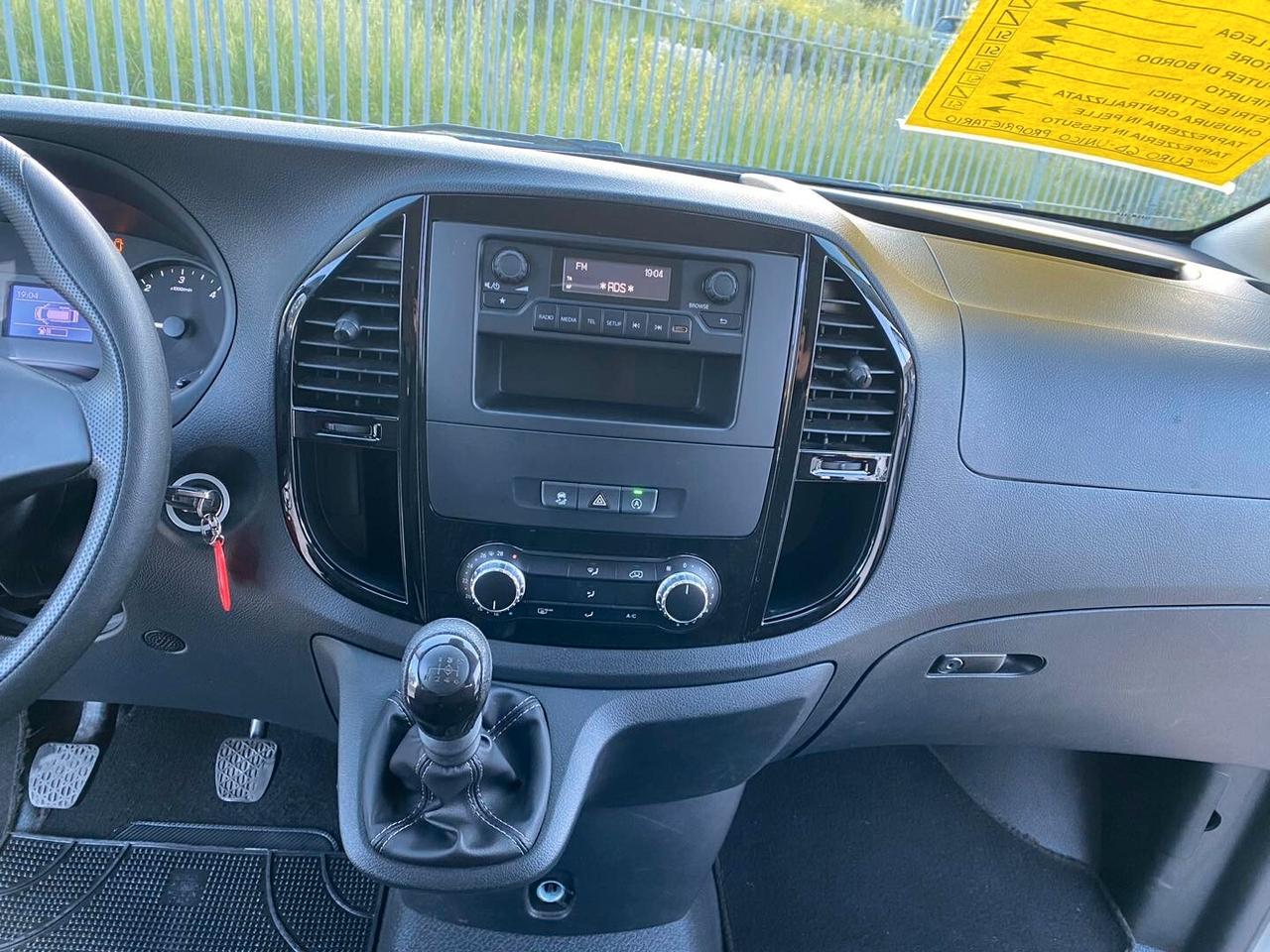 Mercedes-Benz Vito 6 POSTI 114 CDI Mixto Long 2022