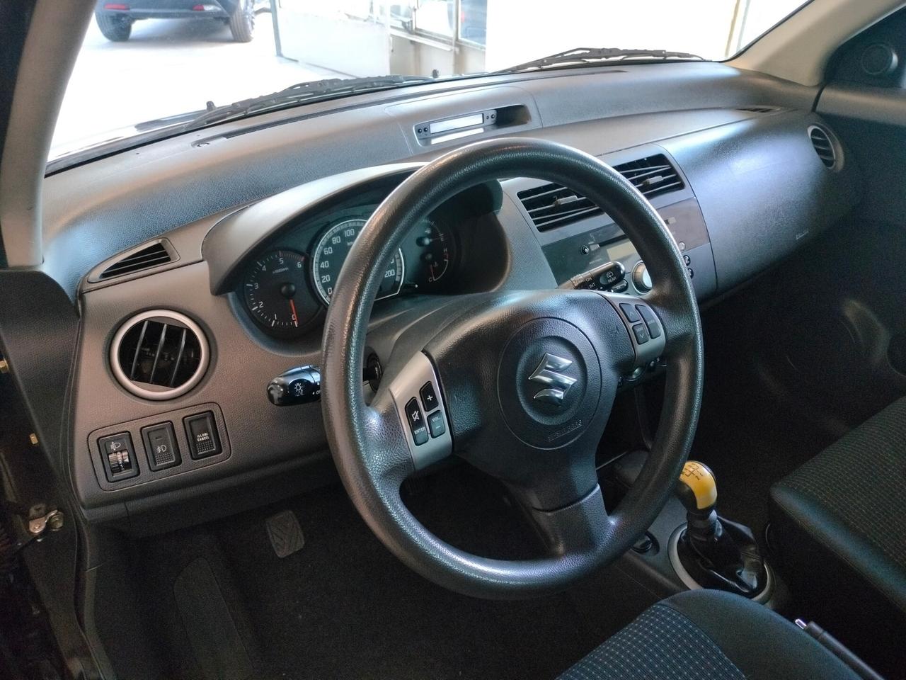 Suzuki Swift 1.3 DDiS 5p. GL