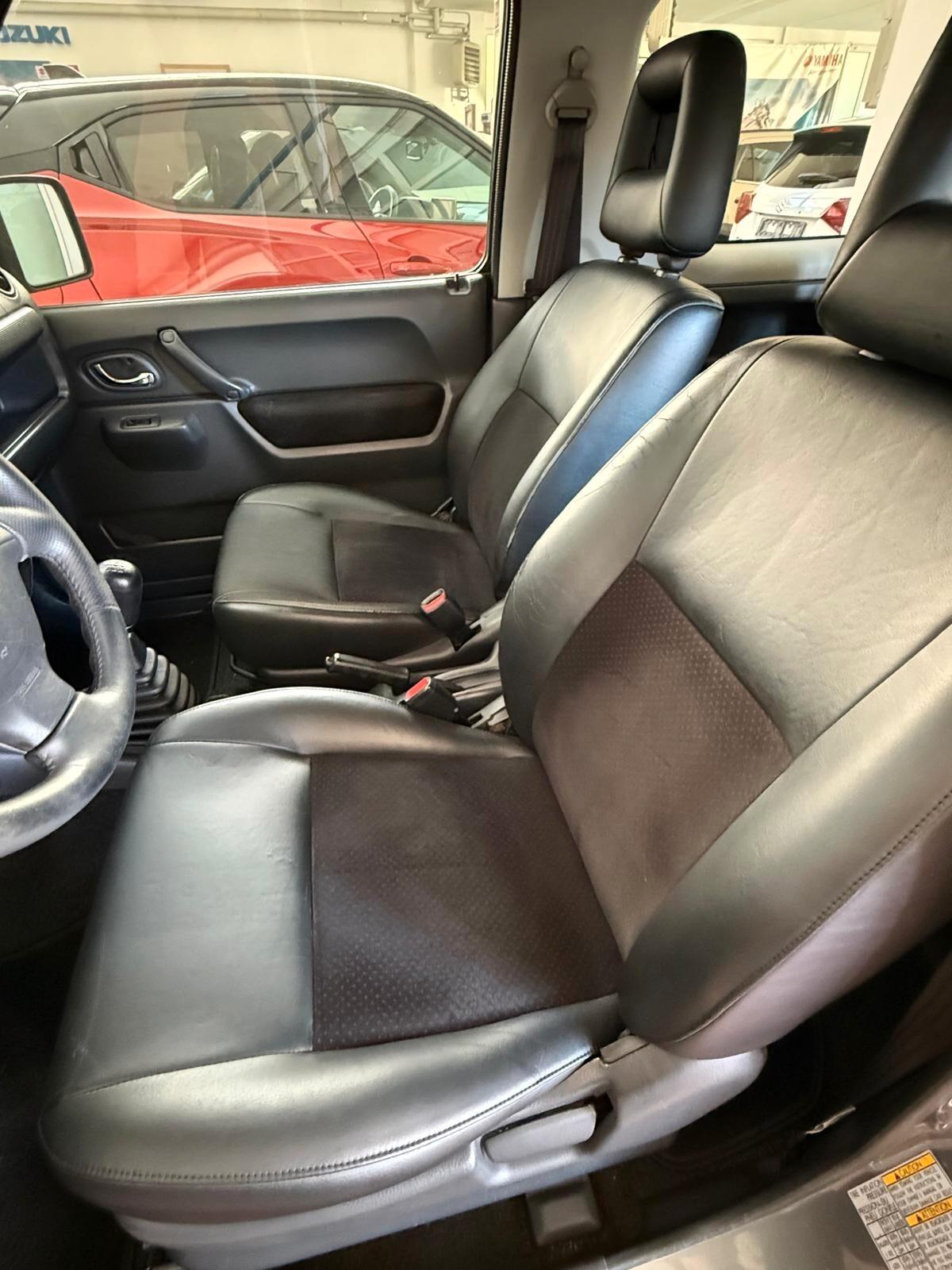 Suzuki Jimny 1.3i 16V cat 4WD JLX Più