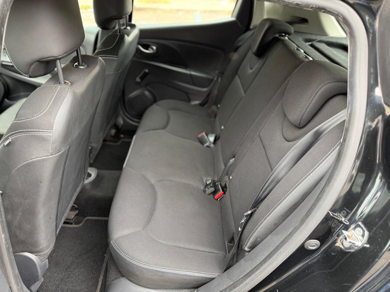 Renault Clio 1.2 75CV 5 porte - 2015 *NEOPATENTATI*GARANZIA*