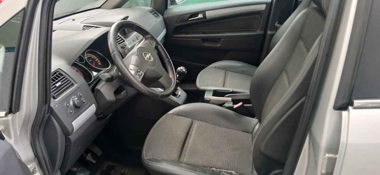 Opel Zafira 1.6 metano 7 posti neopatentati