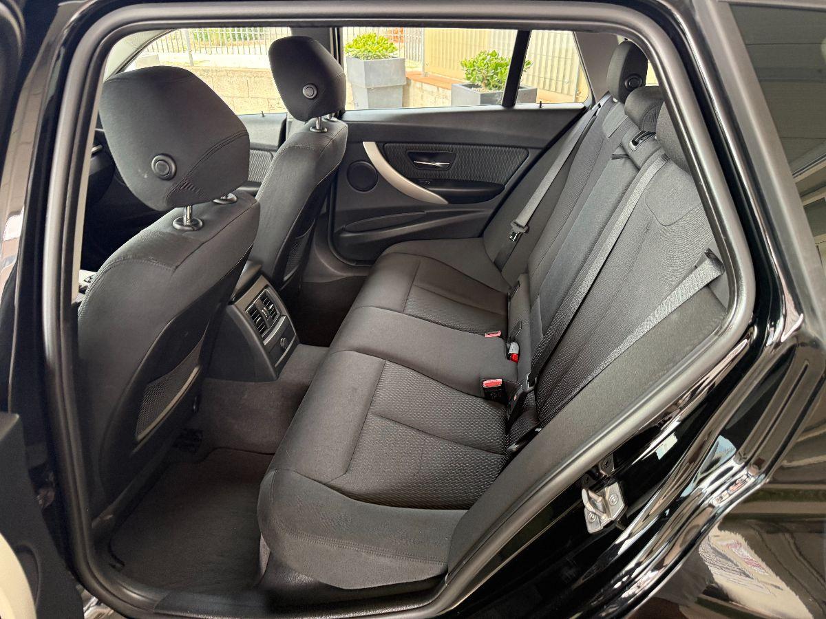 BMW - Serie 3 Touring 318d Touring Business Advantage auto