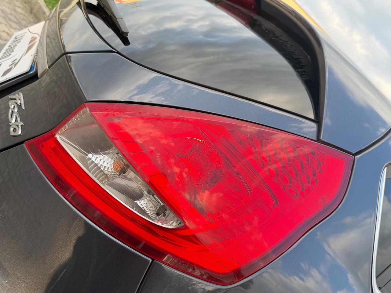 Ford Fiesta 1.4 TDCi 68CV 5 PORTE TITANIUM NEO OK