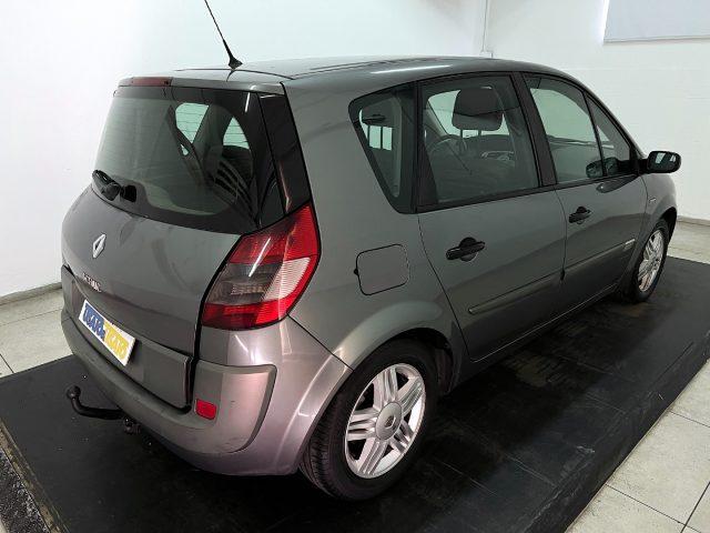 RENAULT Scenic 1.9 dCi Luxe Privilège 120cv