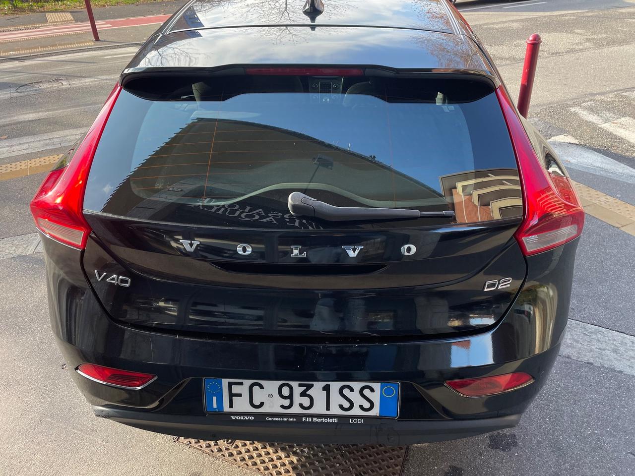 Volvo V40 2.0 D2 120cv MOMENTUM/GARANZIA 12 MESI
