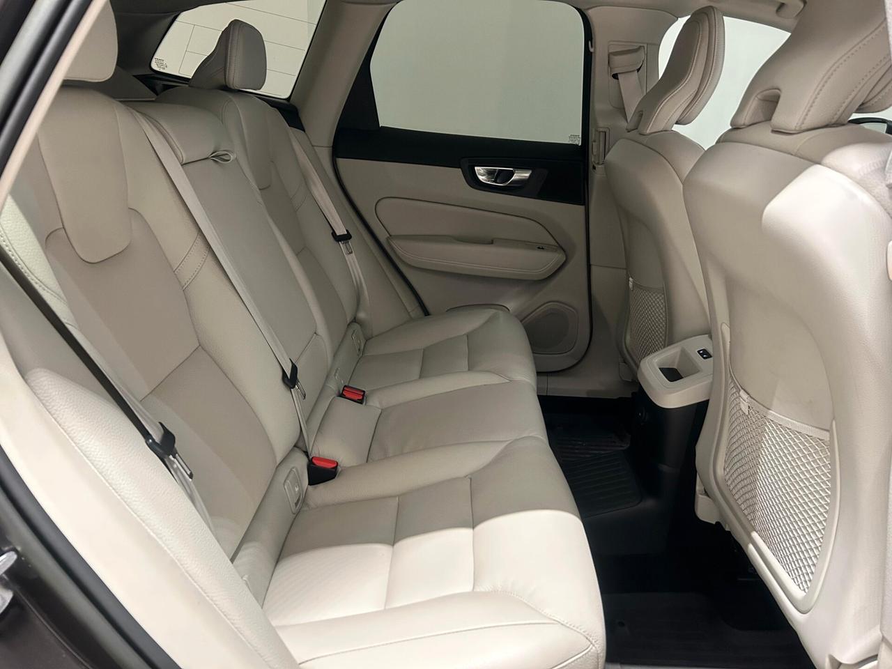 Volvo XC60 T6 Recharge Plug-in Hybrid AWD aut. Ultimate Bright