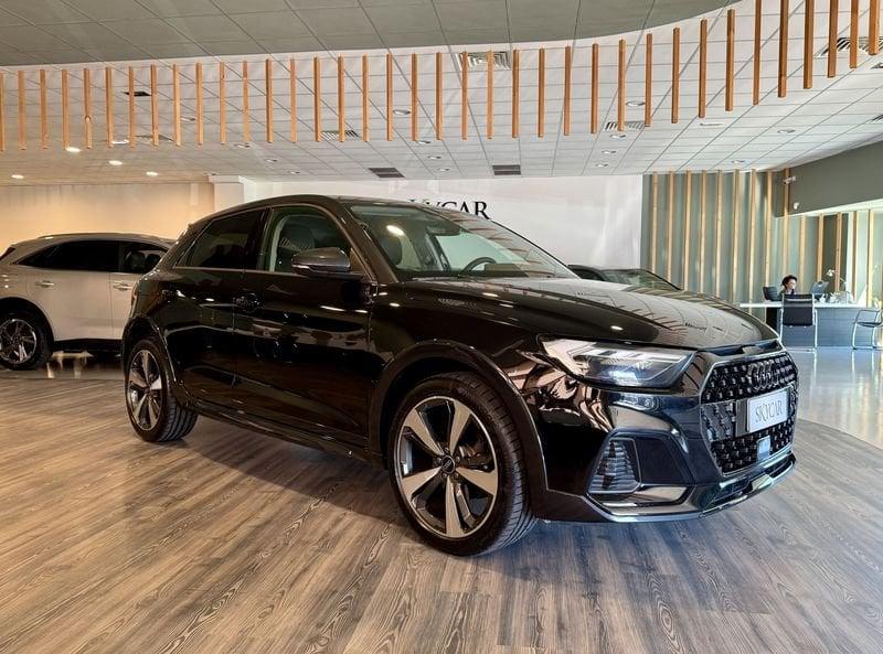 Audi A1 A1 allstreet 30 TFSI S tronic Identity Contrast
