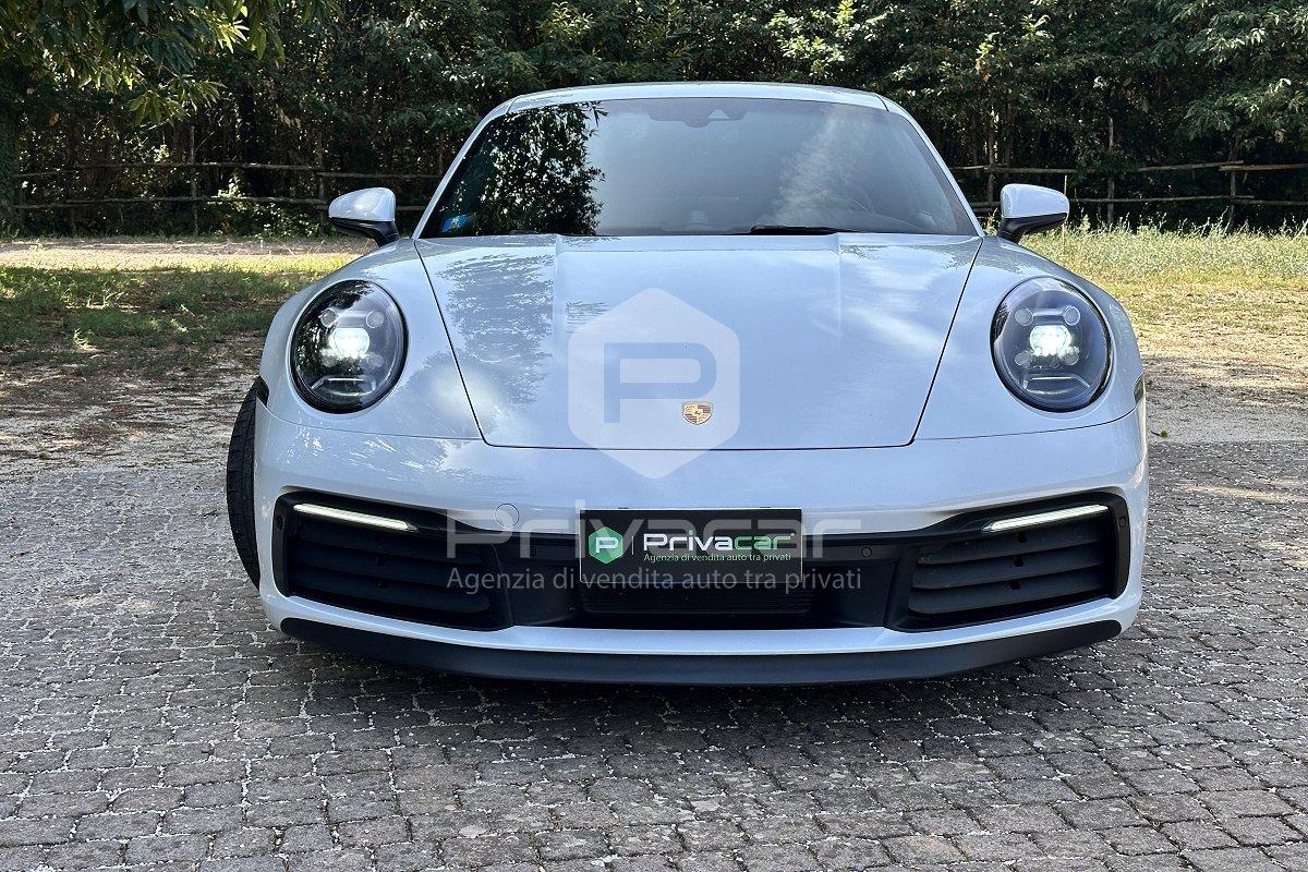PORSCHE 911 Carrera 4S