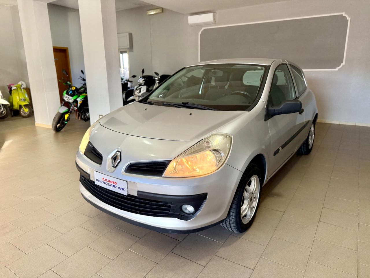 Renault Clio 1.2 16V 3 porte Le Iene