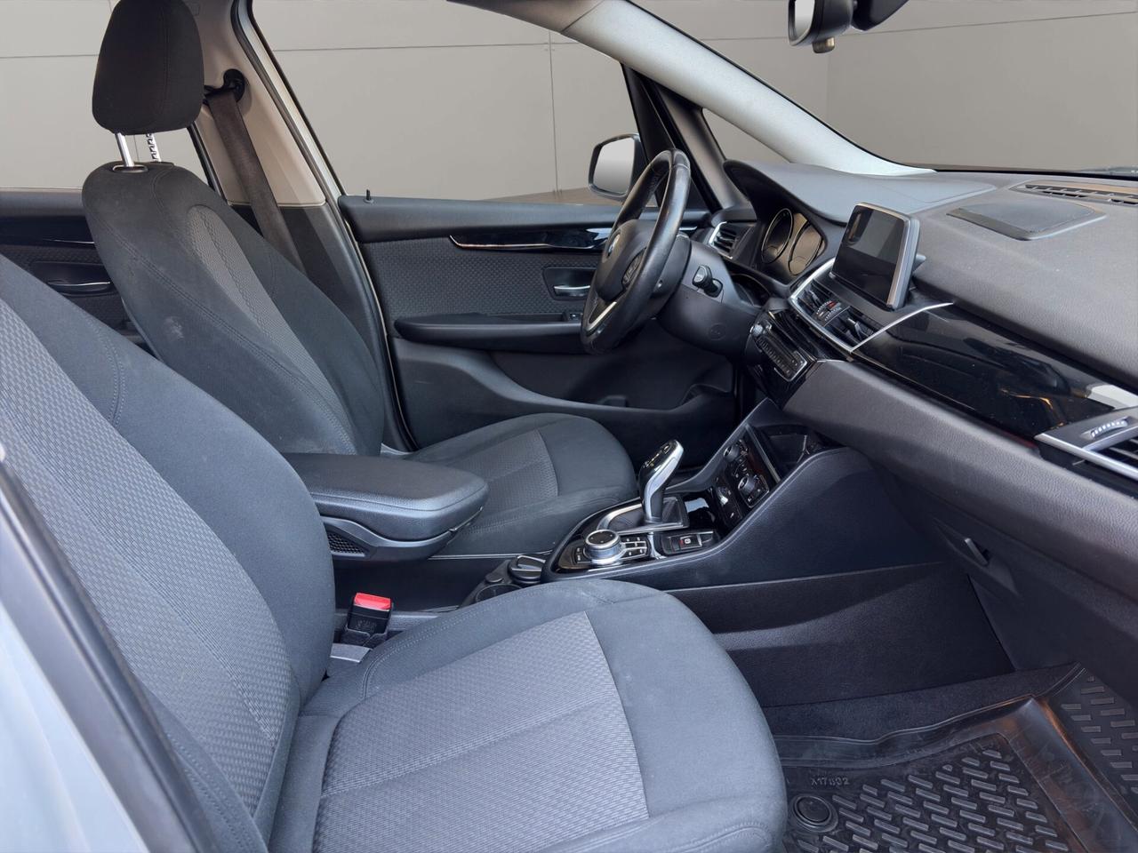 Bmw 2er Active Tourer 218d Active Tourer Advantage