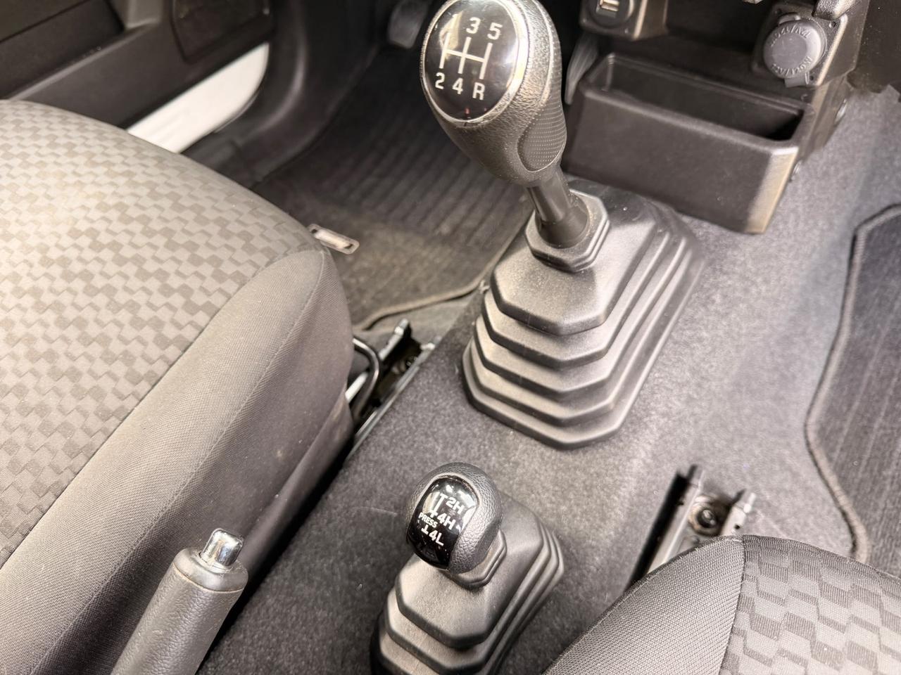 Suzuki Jimny 1.5 5MT PRO (N1)