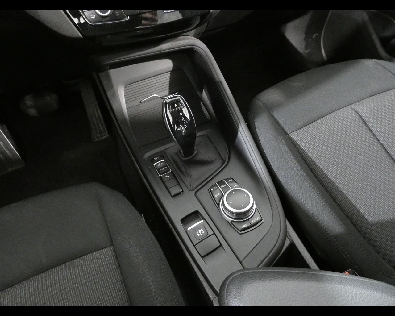 BMW X1 (F48) - X1 sDrive18d Business Advantage
