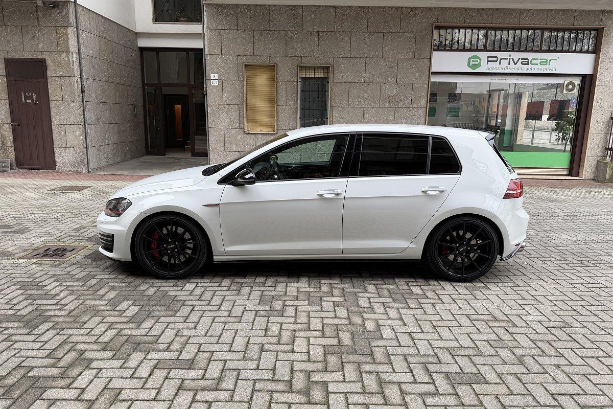 VOLKSWAGEN Golf GTI 2.0 TSI 5p. BlueMotion Technology