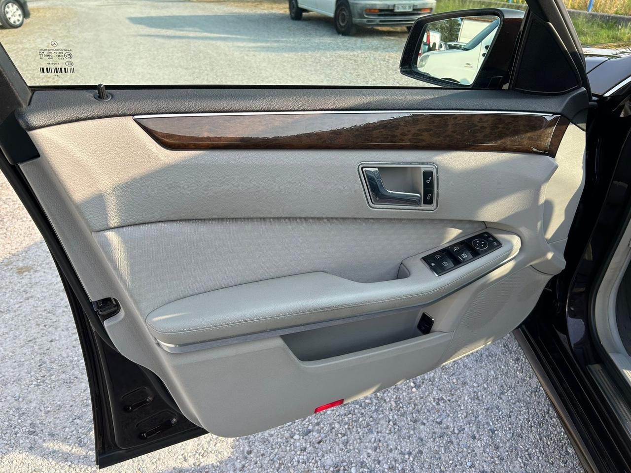 Mercedes-benz E 220 E 220 CDI BlueEFFICIENCY Executive