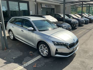 Skoda Octavia 2.0 TDI 150 CV DSG Wagon Selection - KM 22.000