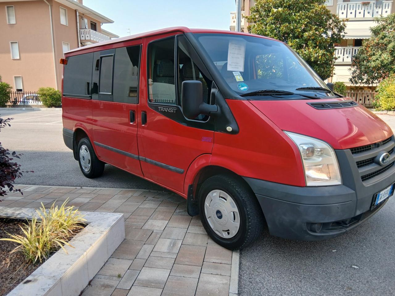 Ford Transit Tourneo 2.2 Cdti 86 cv 9 posti doppio clima