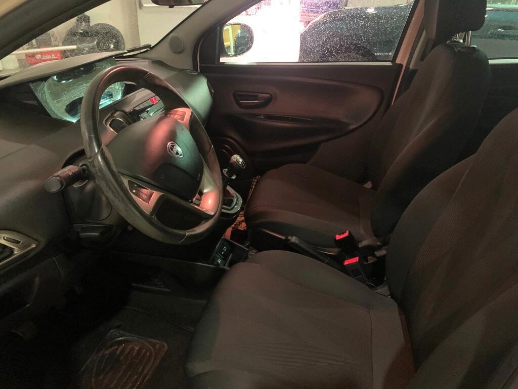 LANCIA Ypsilon 3ª serie Ypsilon 1.2 69 CV 5 po...