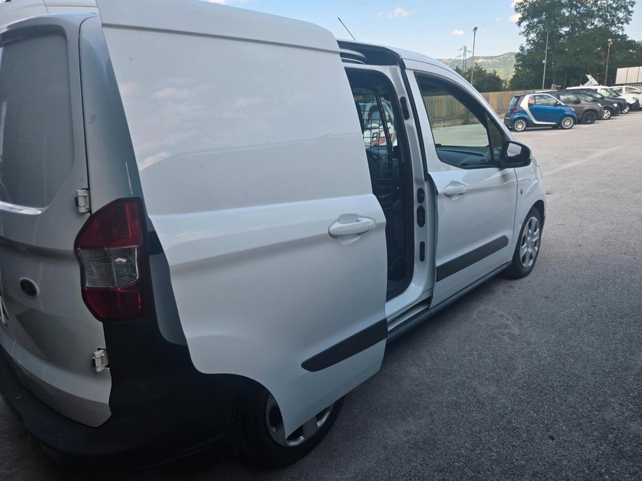 Ford Transit Courier Transit Courier 1.5 TDCi 75CV Van Trend