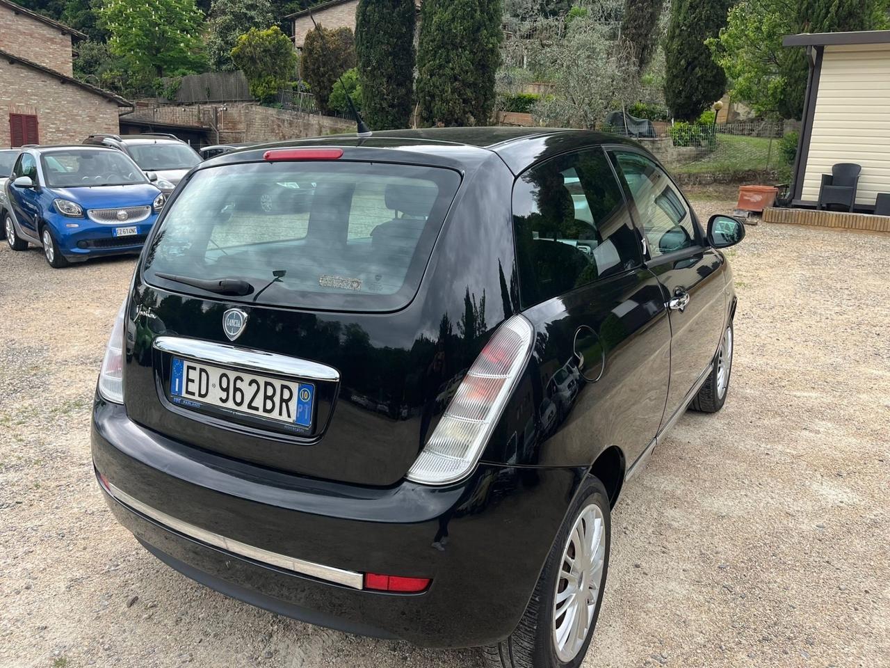 Lancia Ypsilon 1.3 MJT 75 CV Elle
