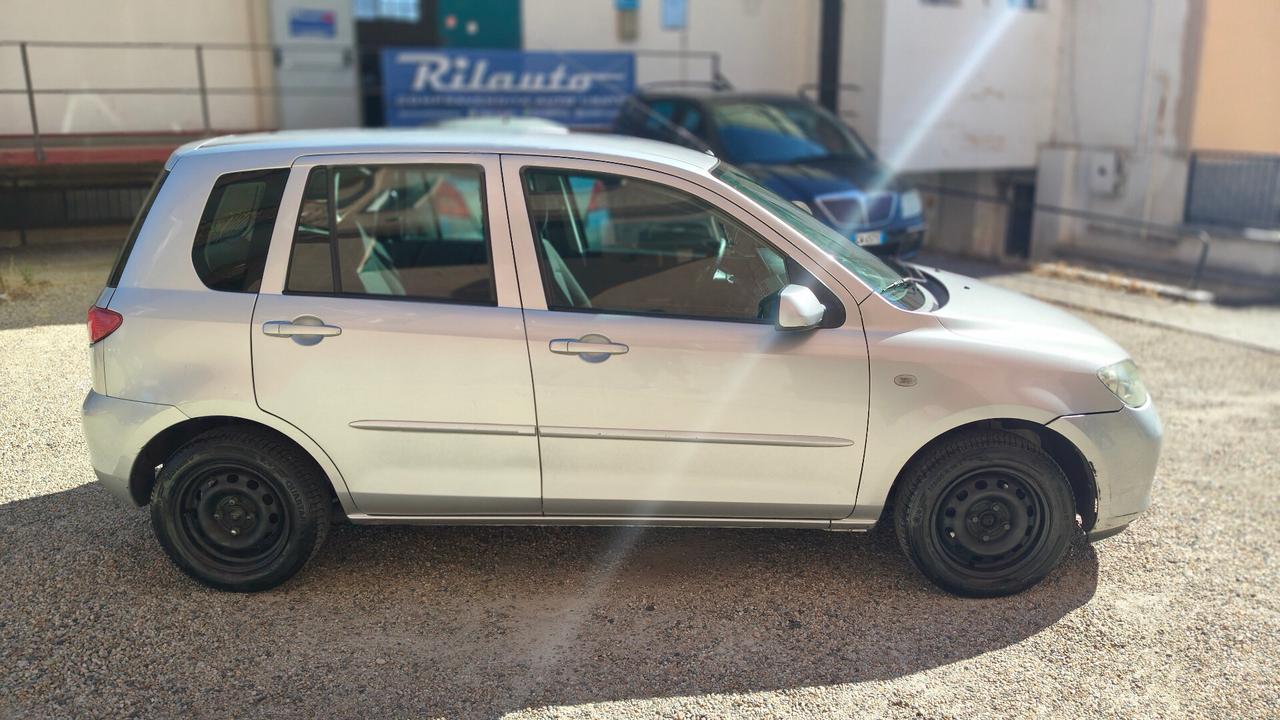 Mazda 2 1.2 16V 5p. Cub