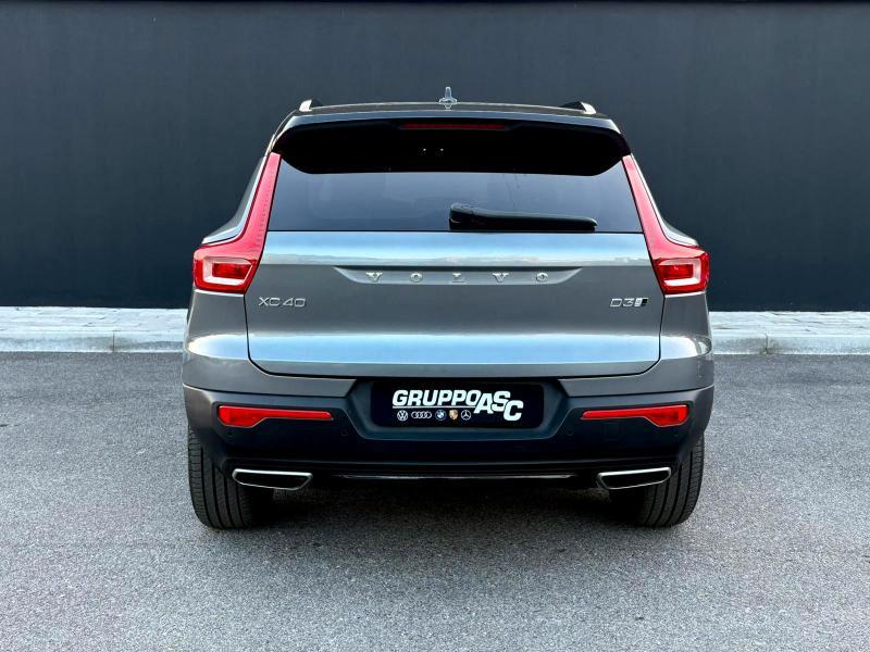Volvo XC40 2.0 d3 150 CV R-design 4X4