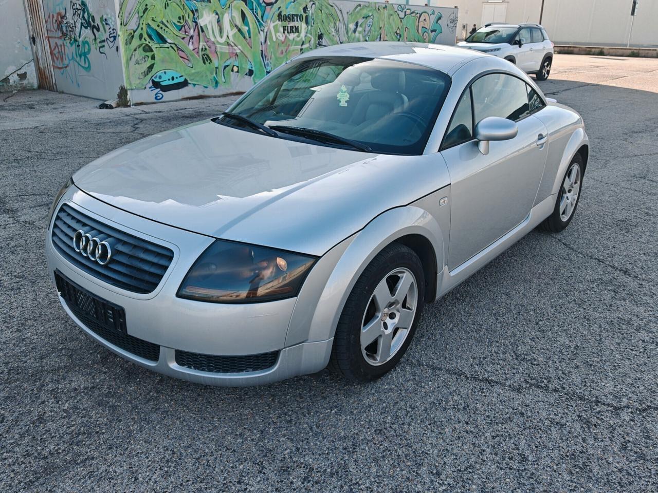 Audi TT 1.8 20V 180CV IMMATRICOLAZIONE COMPRESA PREZZO NON TRATTABILE .