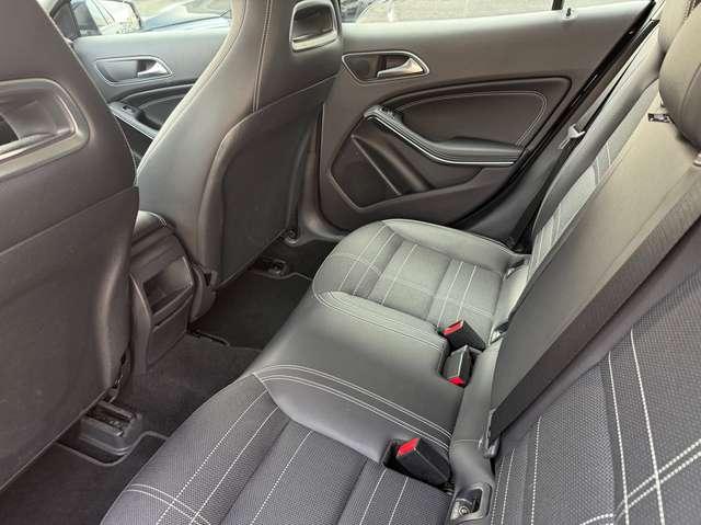 Mercedes-Benz GLA 200 GLA 200 d (cdi) Sport 4matic auto
