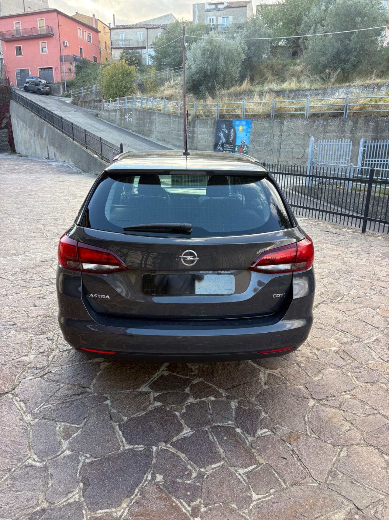 Opel Astra 1.6 CDTi Sports Tourer Business