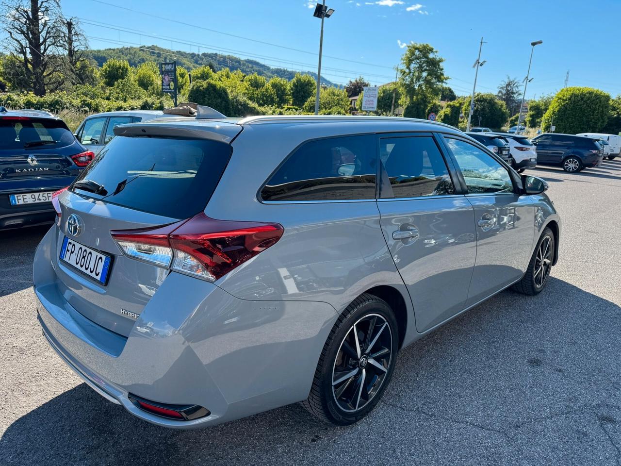 Toyota Auris Touring Sports 1.8 Hybrid Lounge