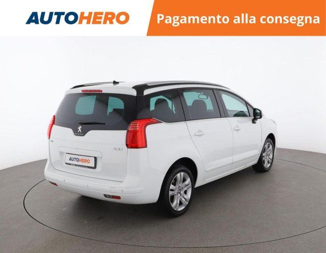 PEUGEOT 5008 BlueHDi 120 S&S Allure