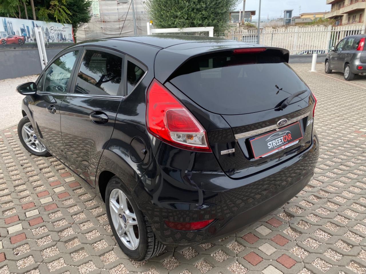 Ford Fiesta 1.5 TDCi 75CV 5 porte Titanium