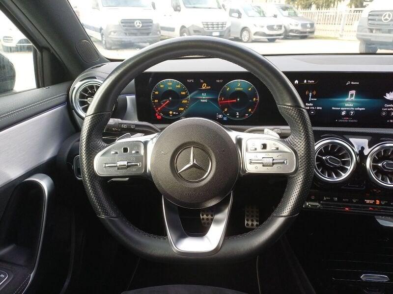 Mercedes-Benz Classe A A 180 d Automatic Premium Night Edition