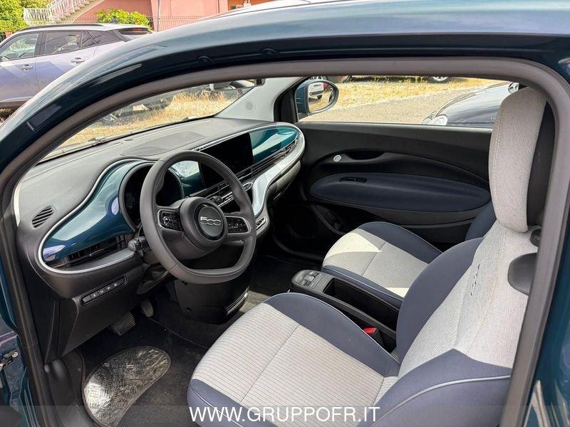 FIAT 500 500e Berlina 42 kWh Icon