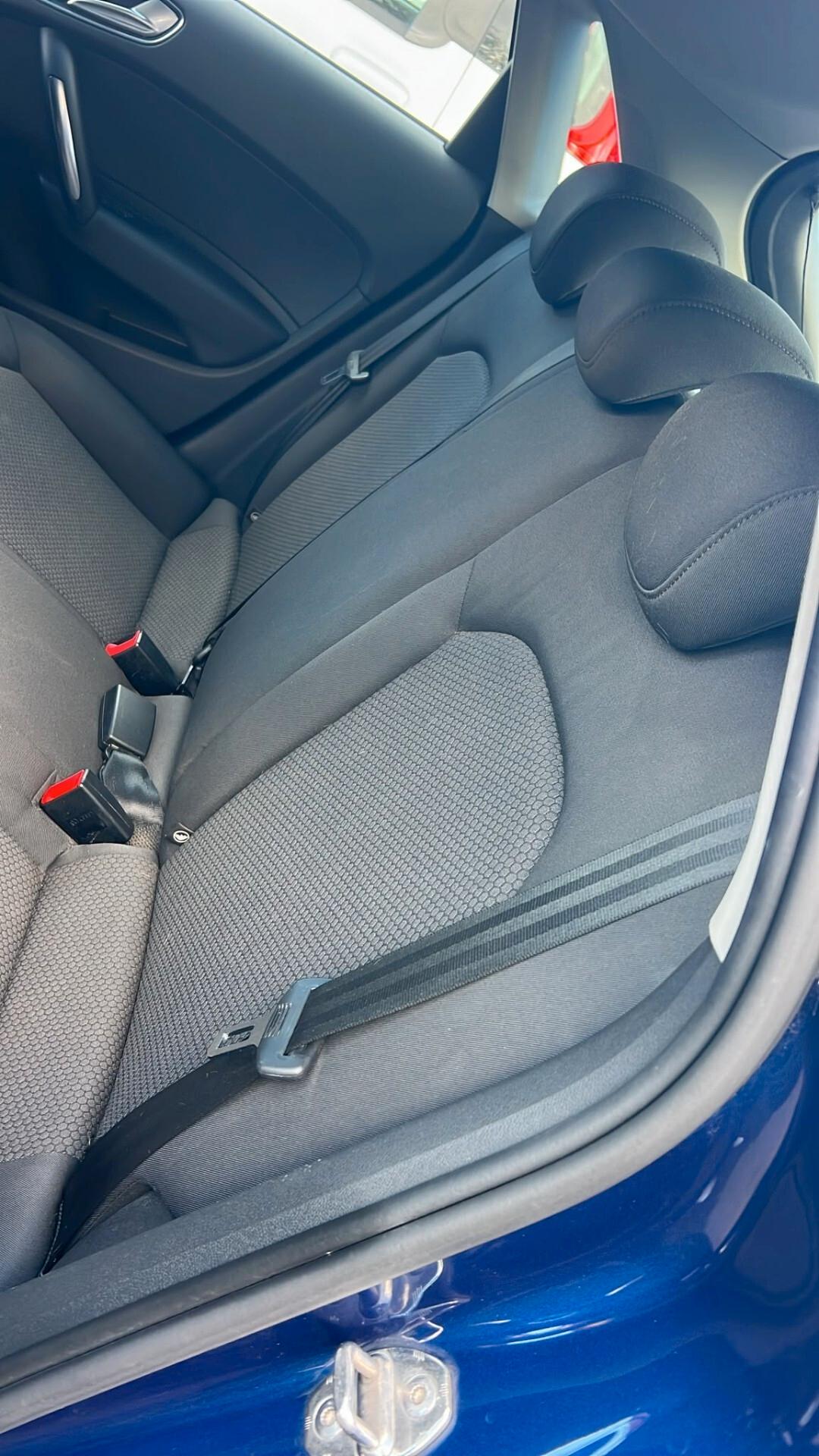 Audi A1 SPB 1.4 TDI ultra S-LINE neopatentati
